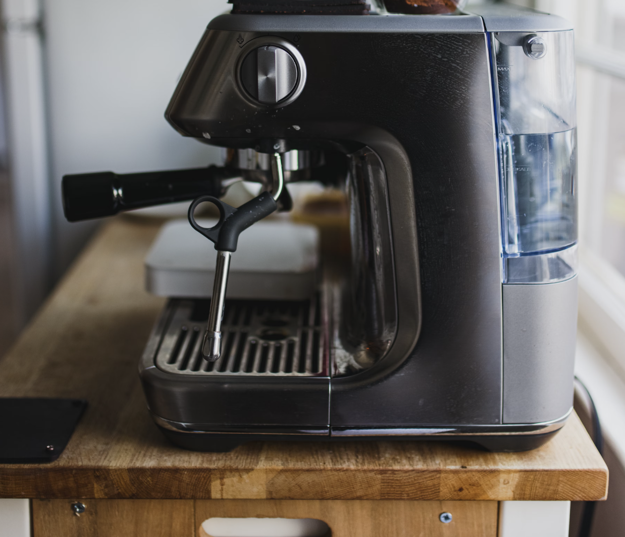 Best Coffee Makers: Fresh Brew at Your Convenience
